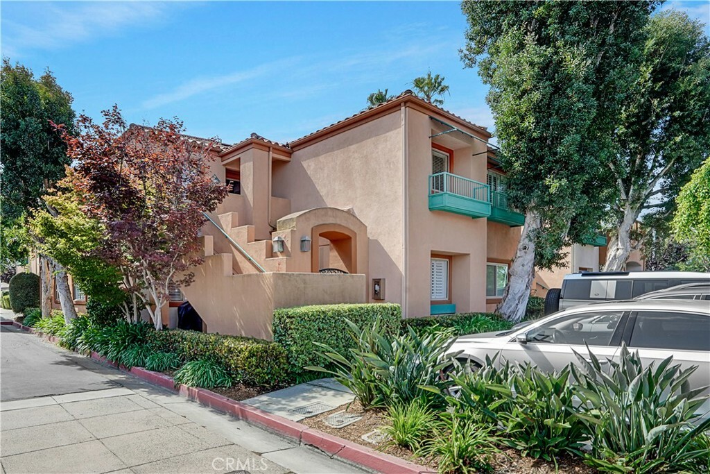 Property Photo:  366 Villa Point Drive  CA 92660 