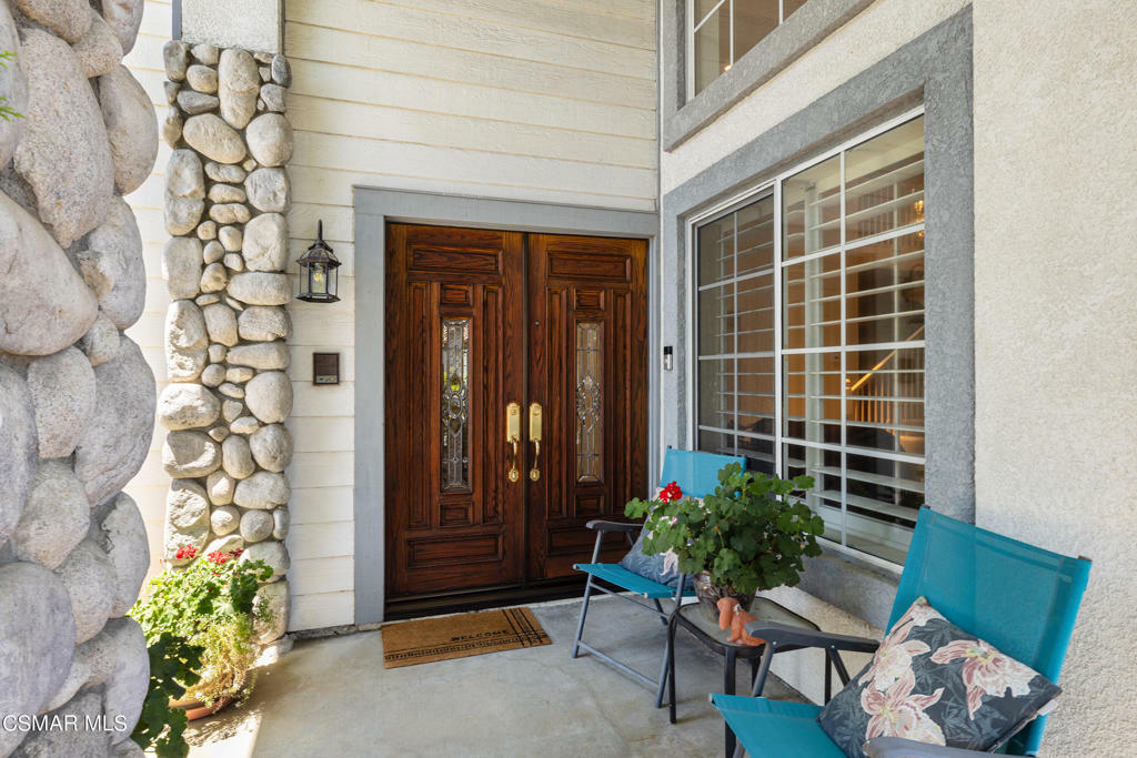 Property Photo: 1651 Fox Springs Circle CA 91320