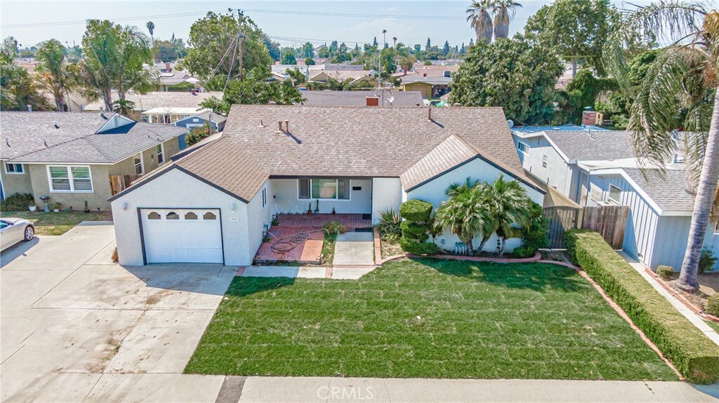 Property Photo:  9603 Maryknoll Avenue  CA 90605 