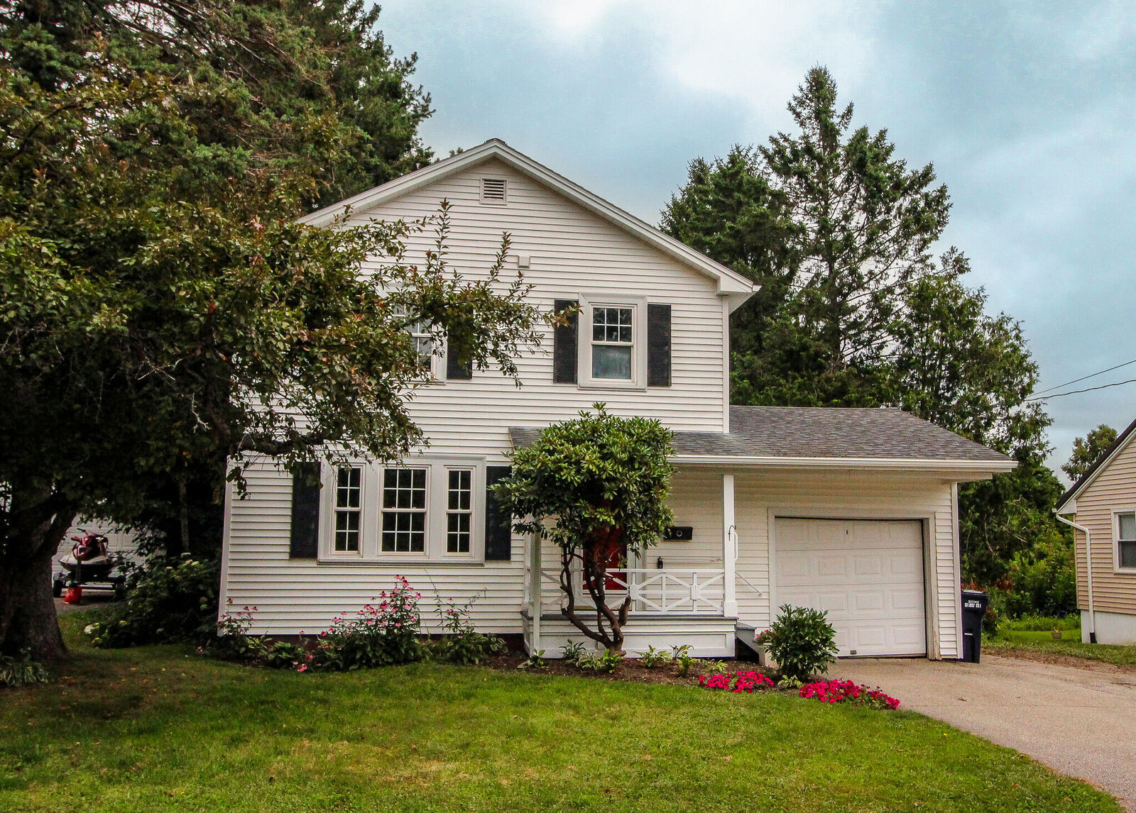 Property Photo:  223 Lincoln Street  ME 04401 