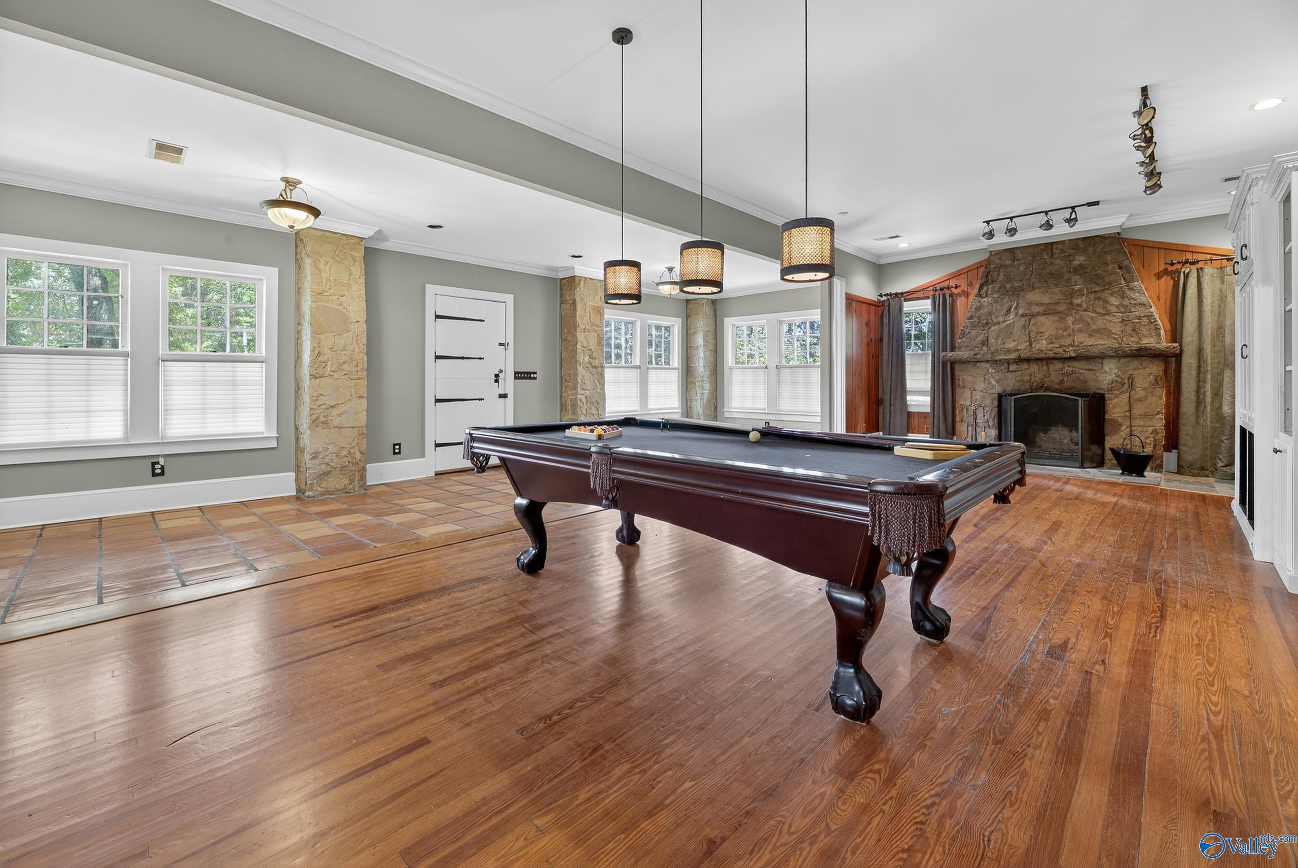 Property Photo: 335 Harts Avenue AL 35904