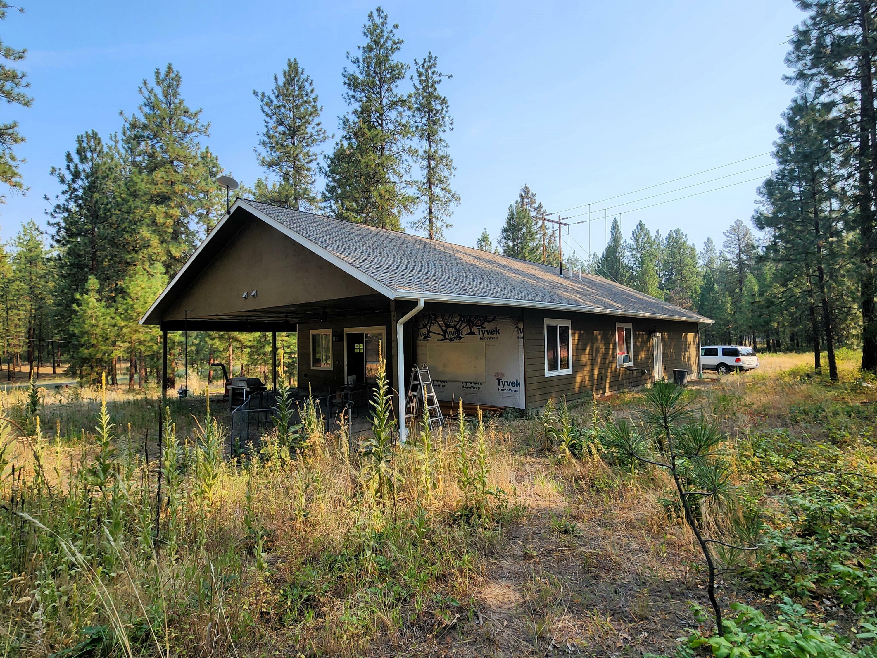 Property Photo:  1217 Fumi Cir  WA 99141 