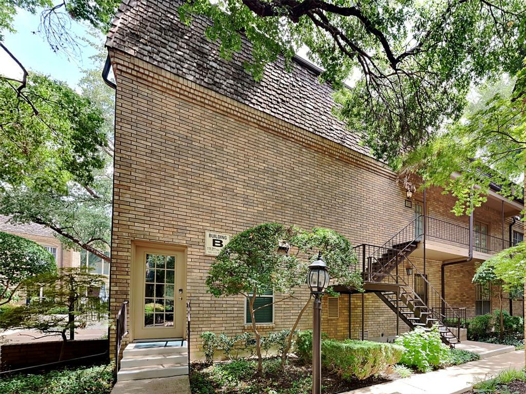 Property Photo:  4312 Bellaire Drive S 211  TX 76109 