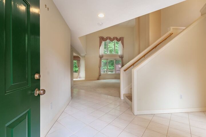 Property Photo:  6 Cortland Dr Ext 6  MA 02067 