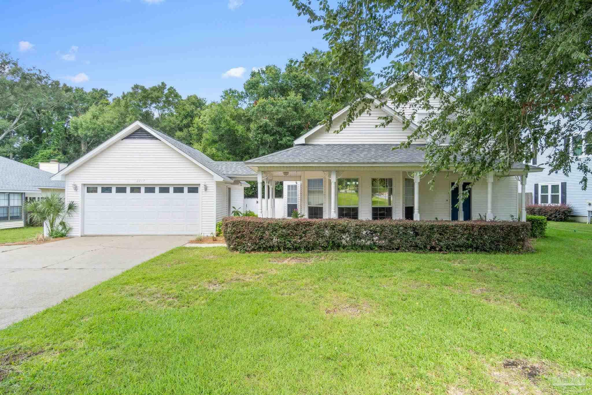 Property Photo:  2217 Inverness Dr  FL 32503 