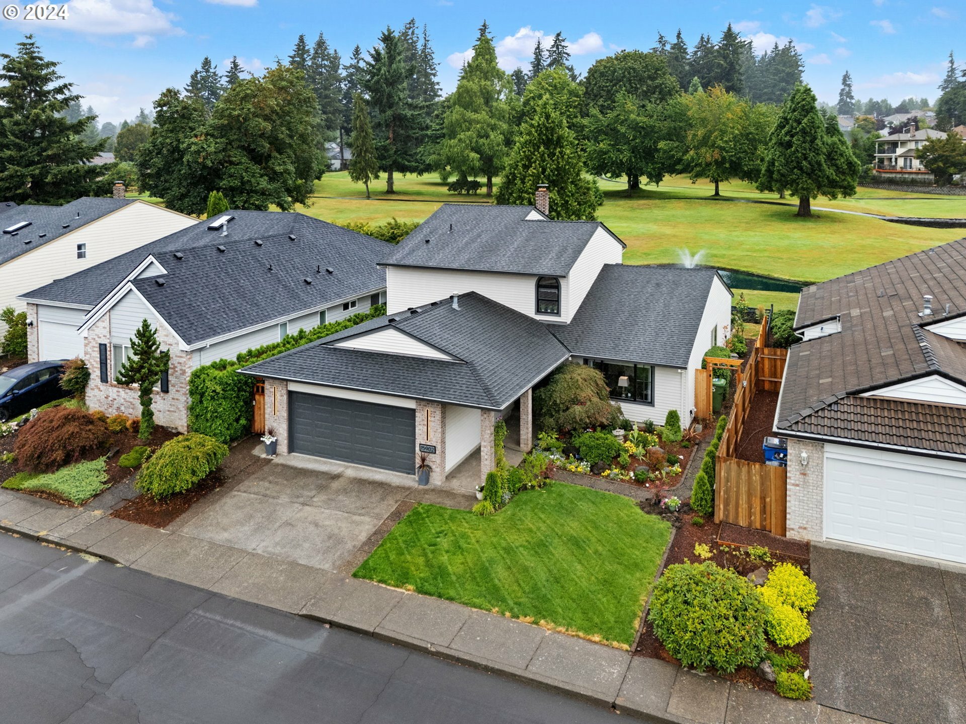 Property Photo:  15902 SE 35th St  WA 98683 