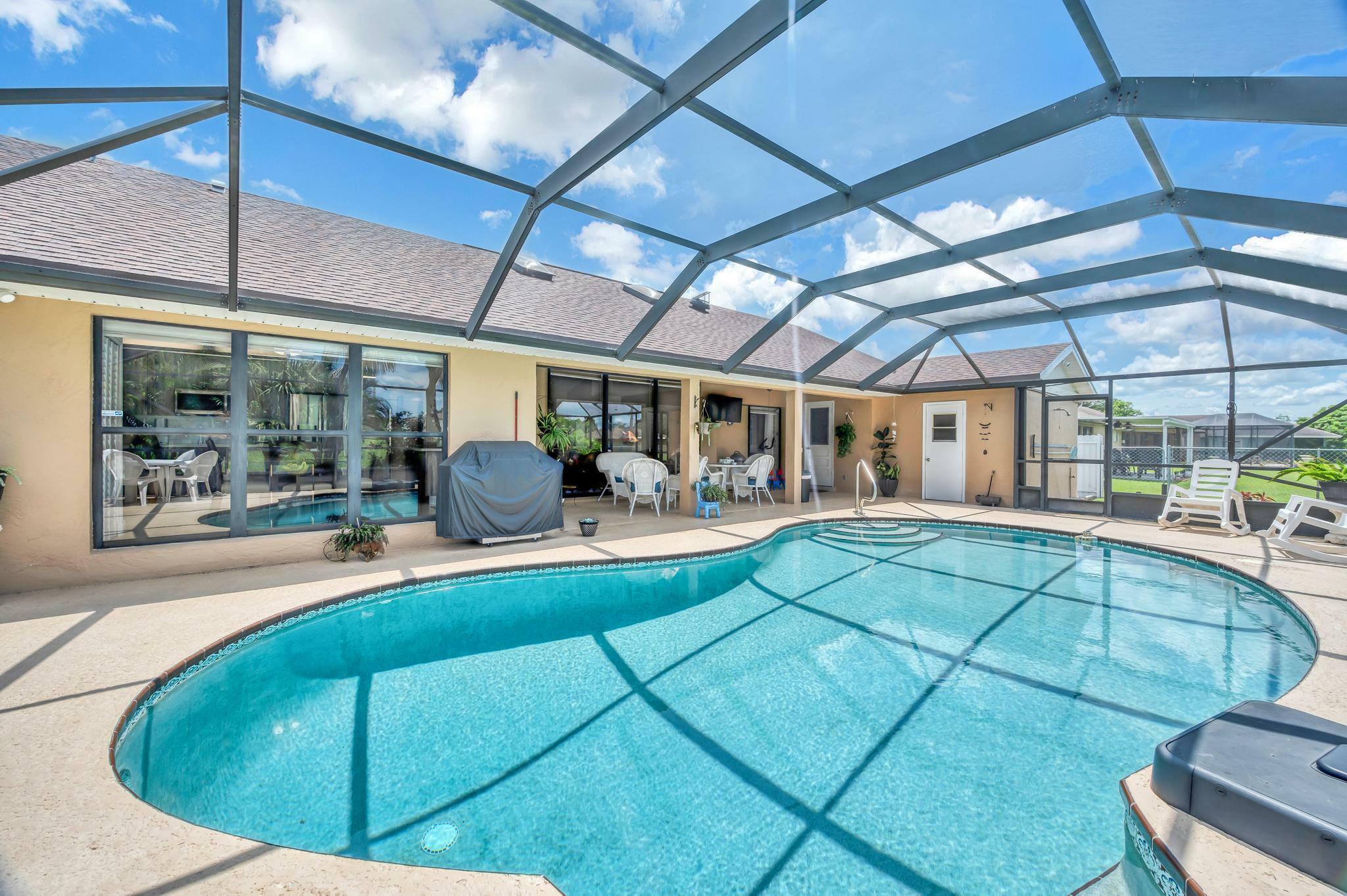 333 SW Whitmore Drive  Port Saint Lucie FL 34984 photo