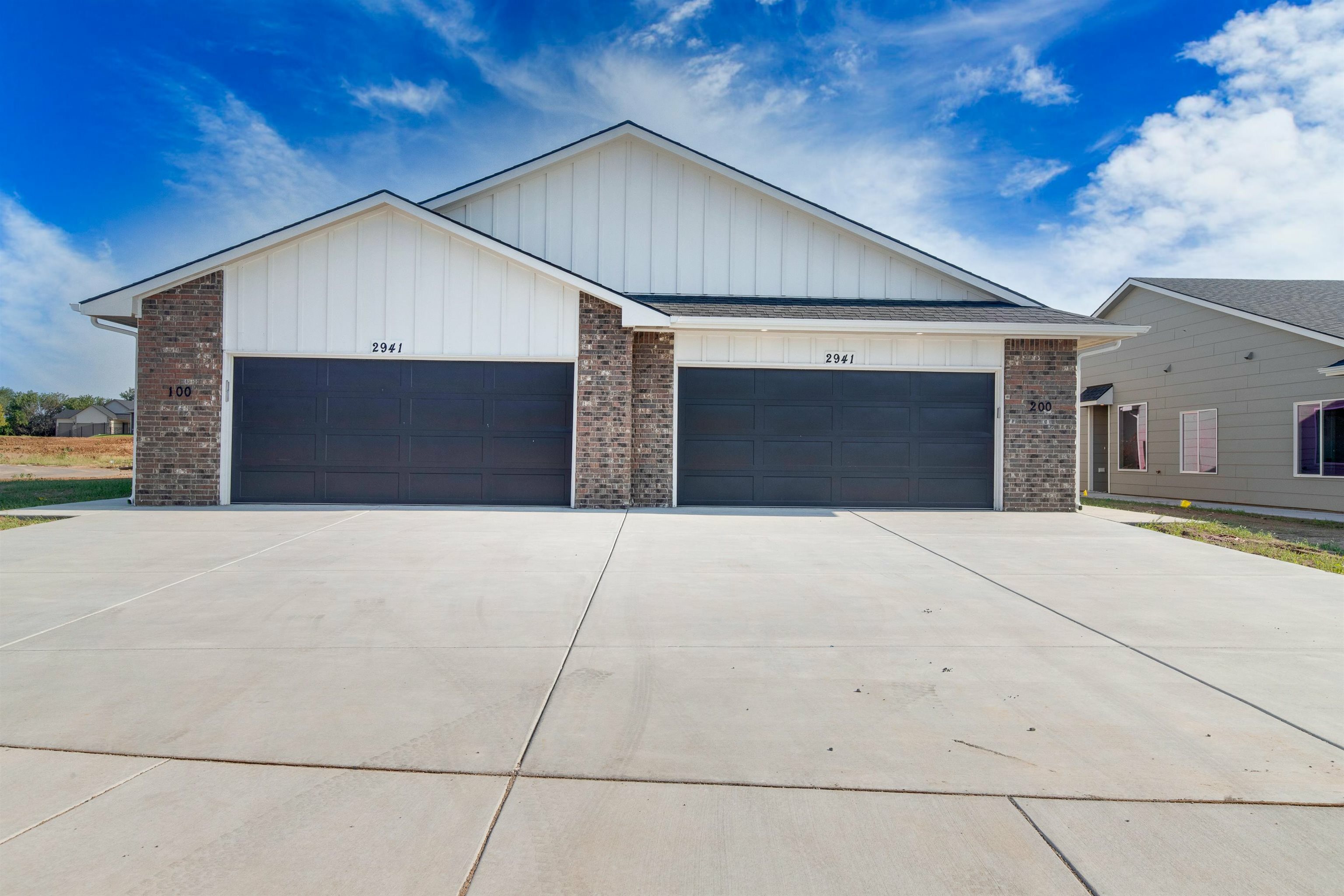 Property Photo:  2933 S Maize Ct  KS 67215 