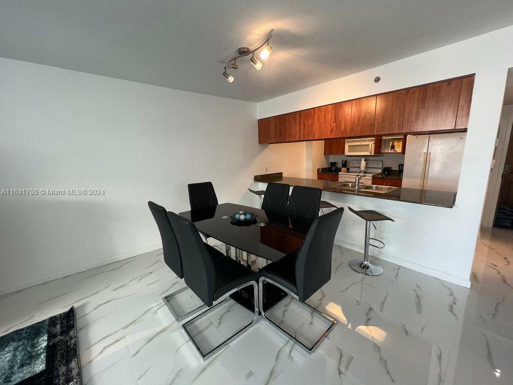 Property Photo:  1200 Brickell Bay Dr 3404  FL 33131 