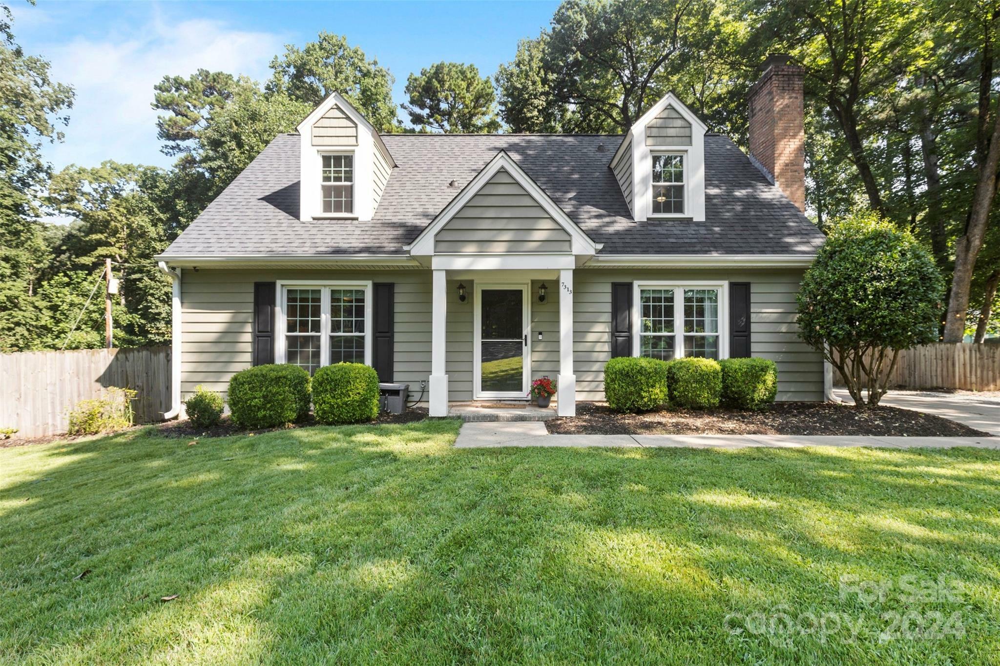 Property Photo:  7313 Iron Horse Court  NC 28227 