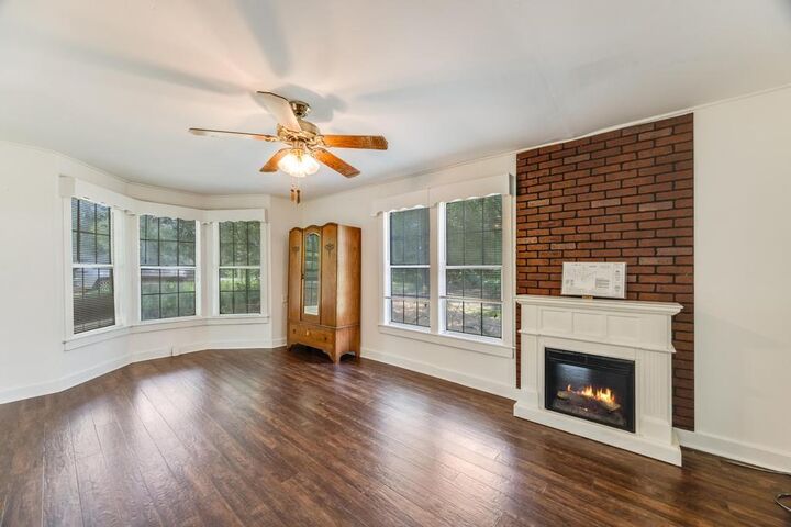 Property Photo: 2629 Hwy 183A FL 32455