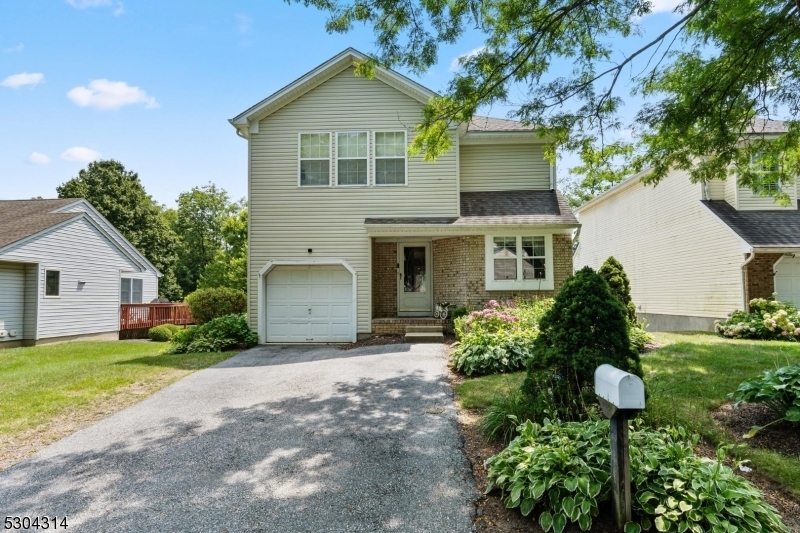 Property Photo:  12 Mountain View Ct  NJ 07419 