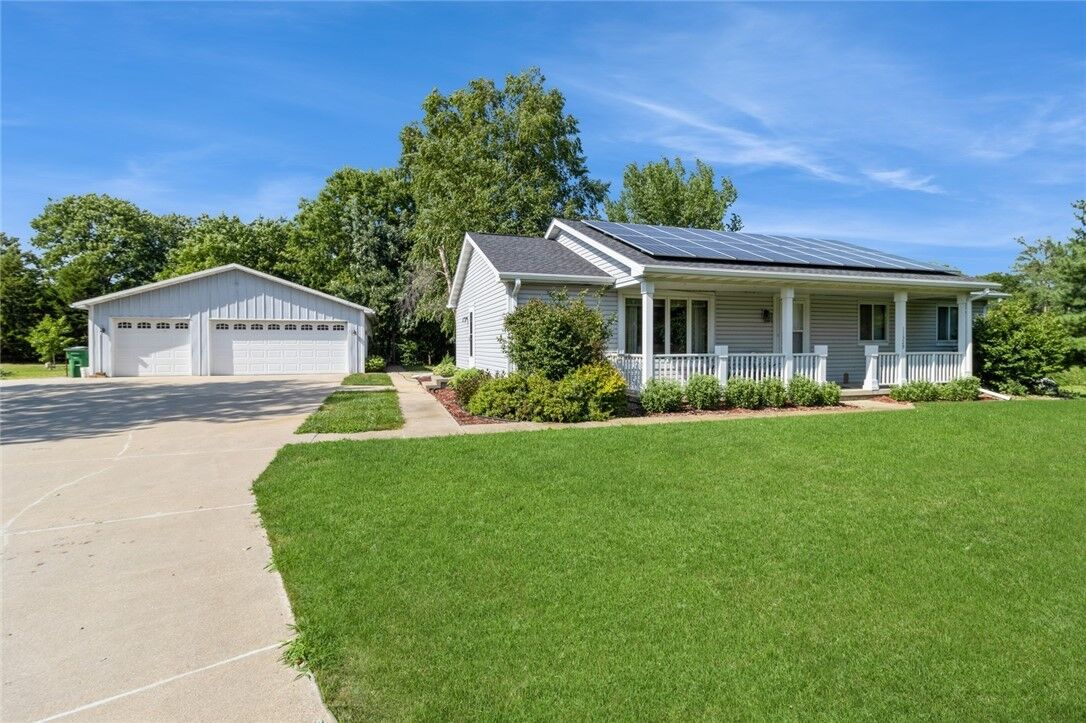 Property Photo: 11329 NW Towner Drive IA 50111