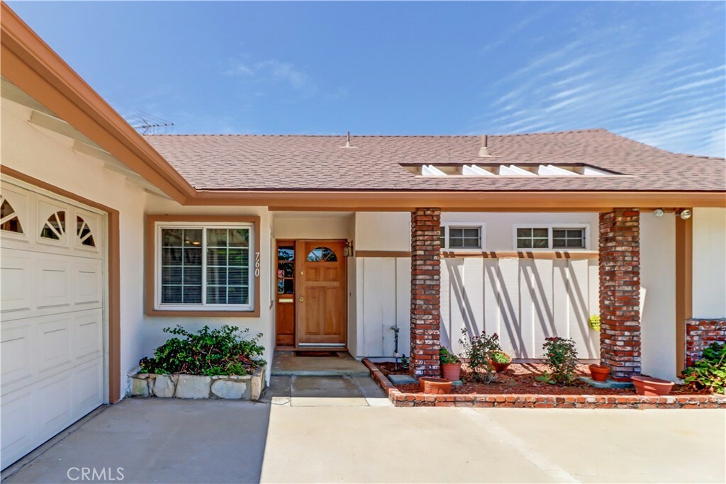 Property Photo:  760 W La Deney Drive W  CA 91762 