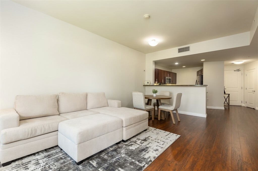 Property Photo:  253 10th Avenue 634  CA 92101 