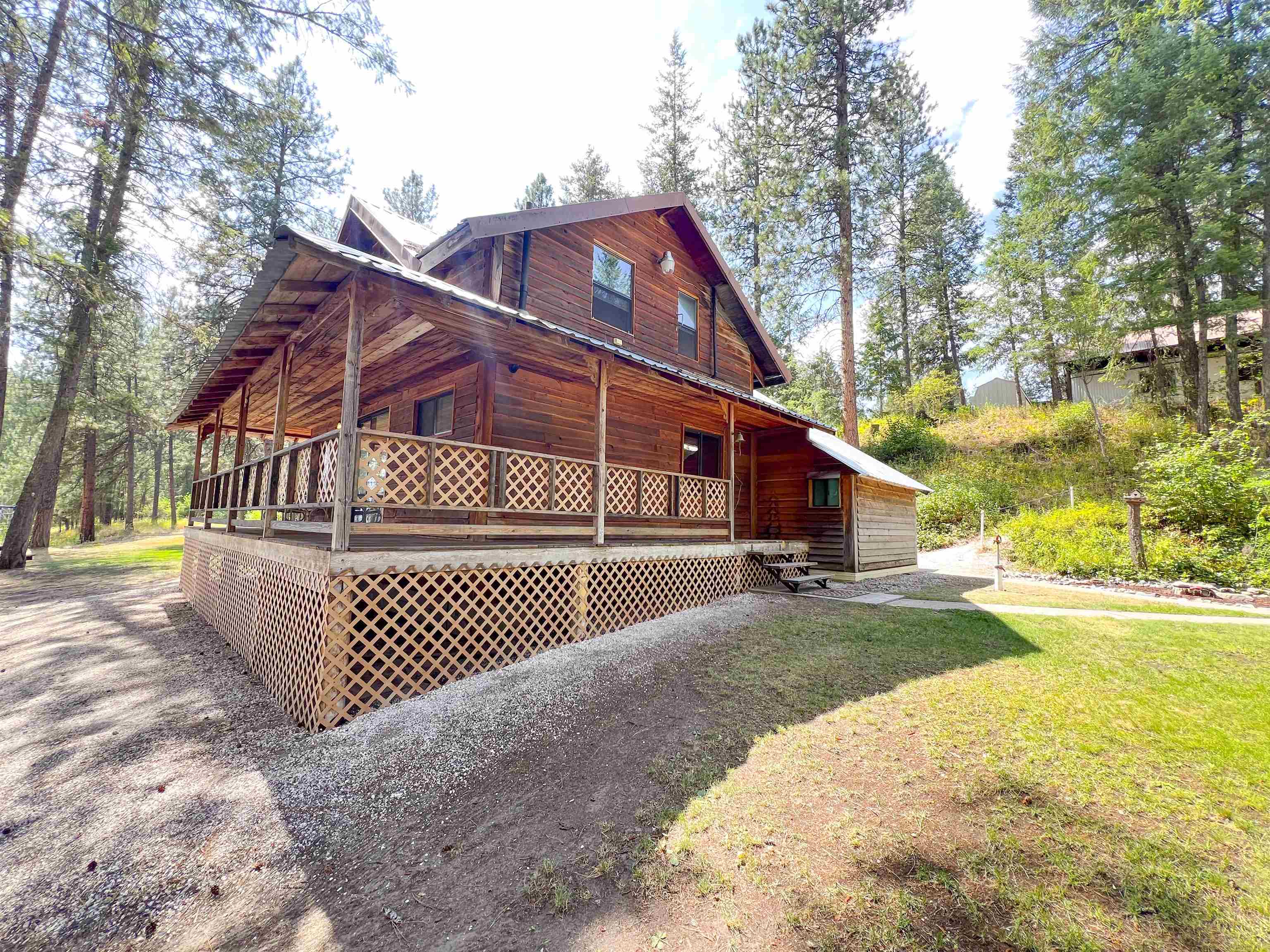 Property Photo:  28 Honeycutt Rd  WA 99141 