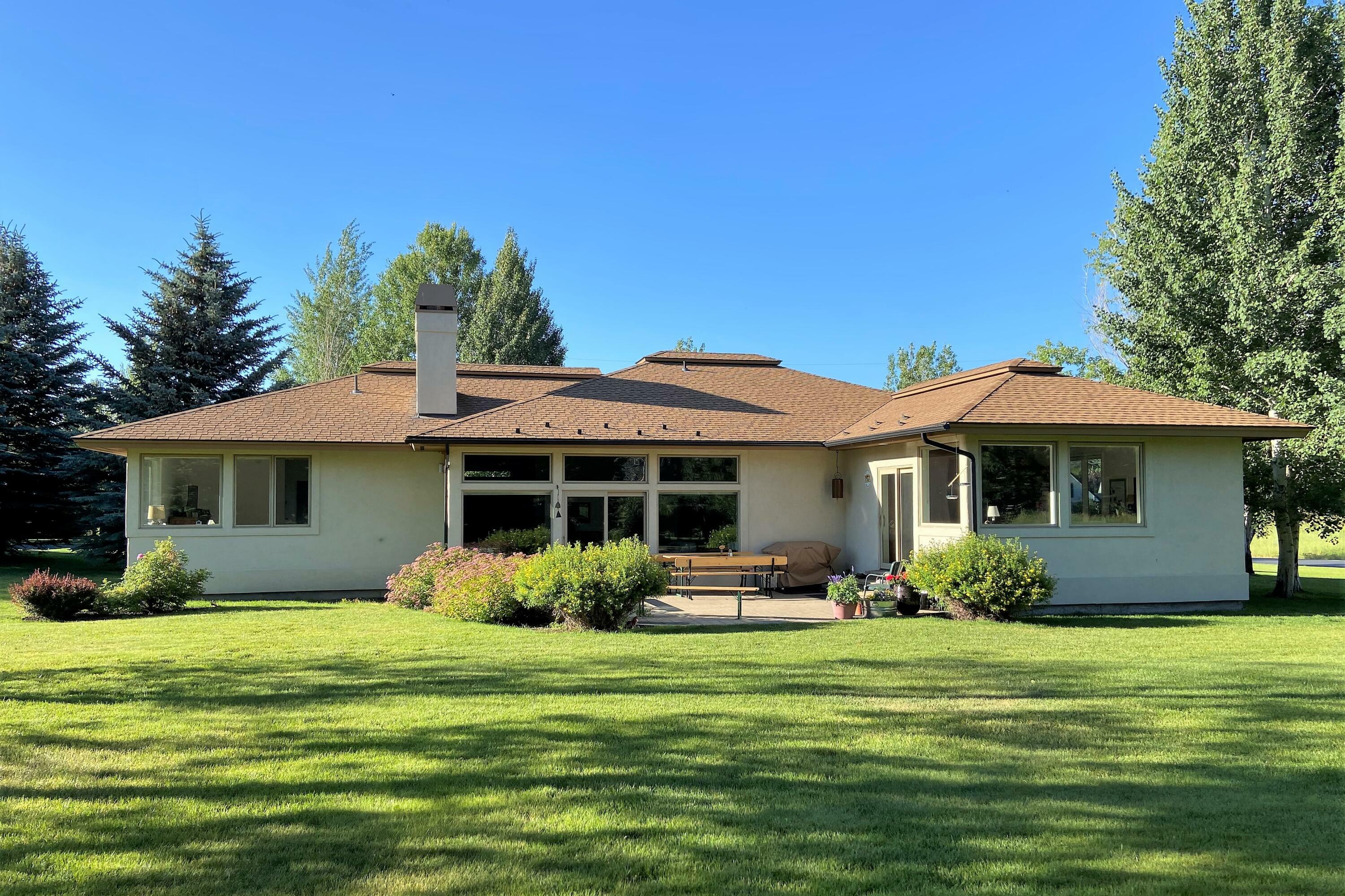 Property Photo:  131 Cloverly Lane  ID 83333 