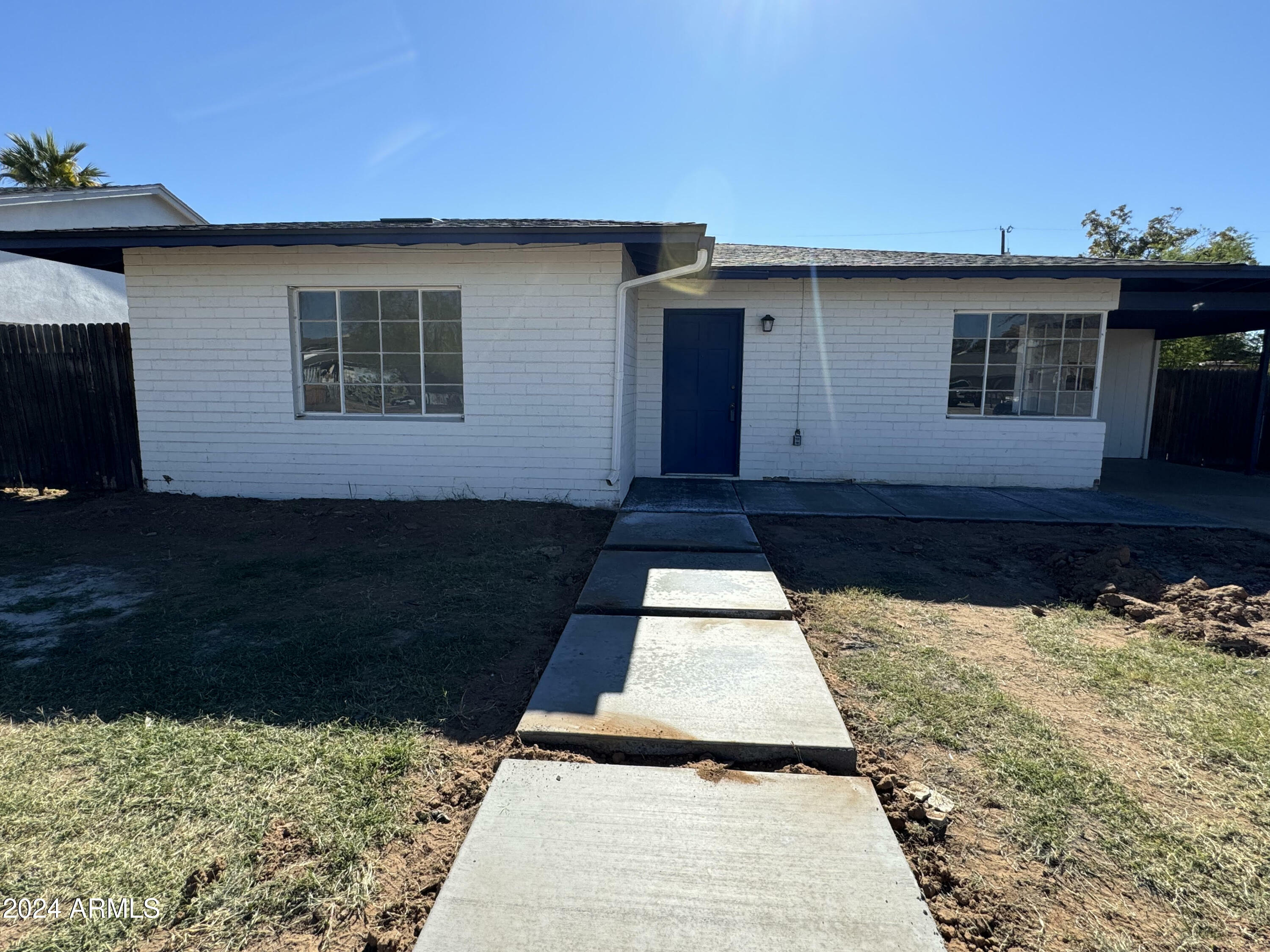 Property Photo:  1825 E Amelia Avenue  AZ 85016 