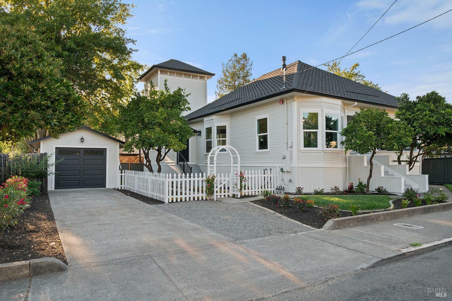 Property Photo:  521 Prince Avenue  CA 95448 