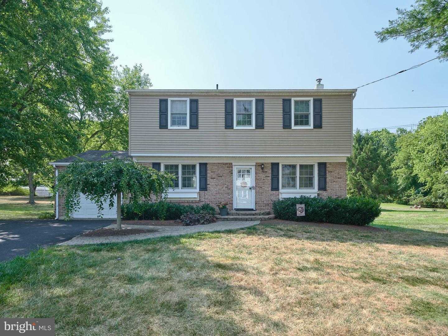 Property Photo:  152 Cardinal Road  PA 18914 