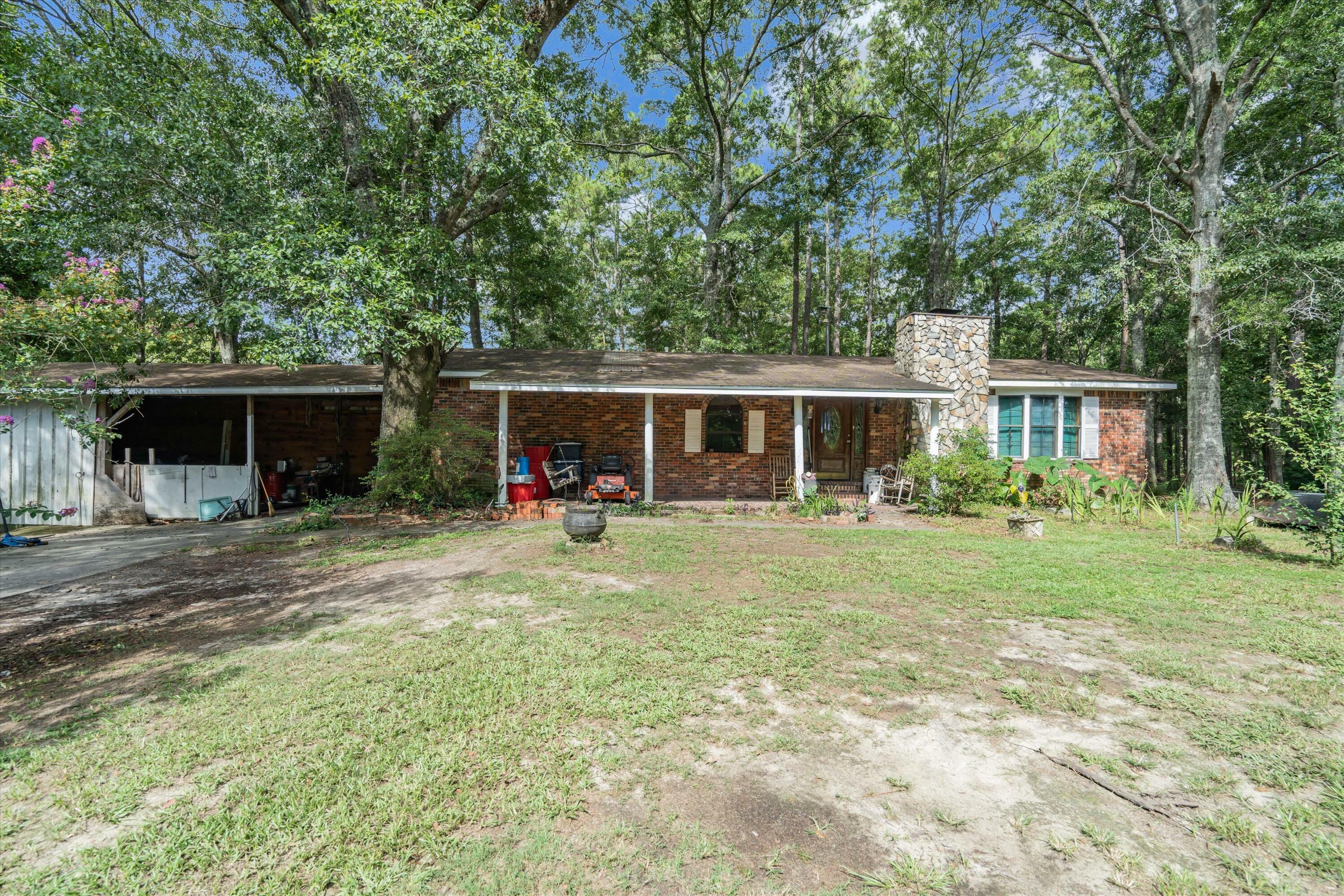 Property Photo:  80 Wain Huckabee Road  FL 32567 