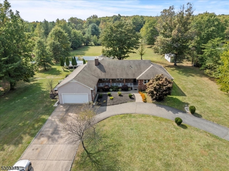 Property Photo: 5 Hampton Rd NJ 08867