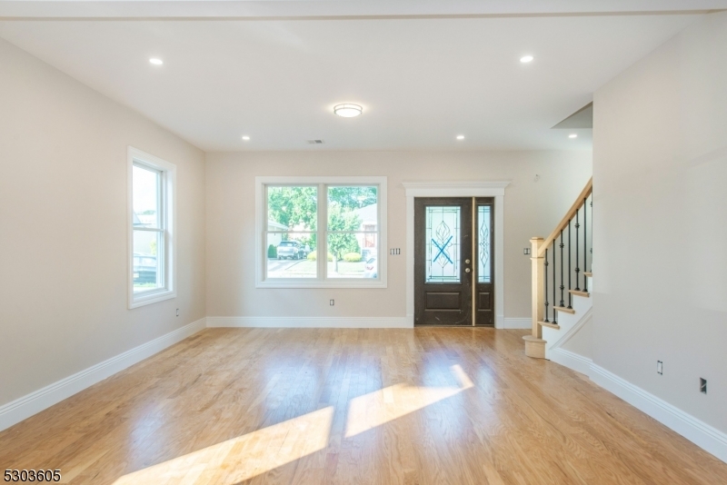 Property Photo:  163 Bogert St  NJ 07512 