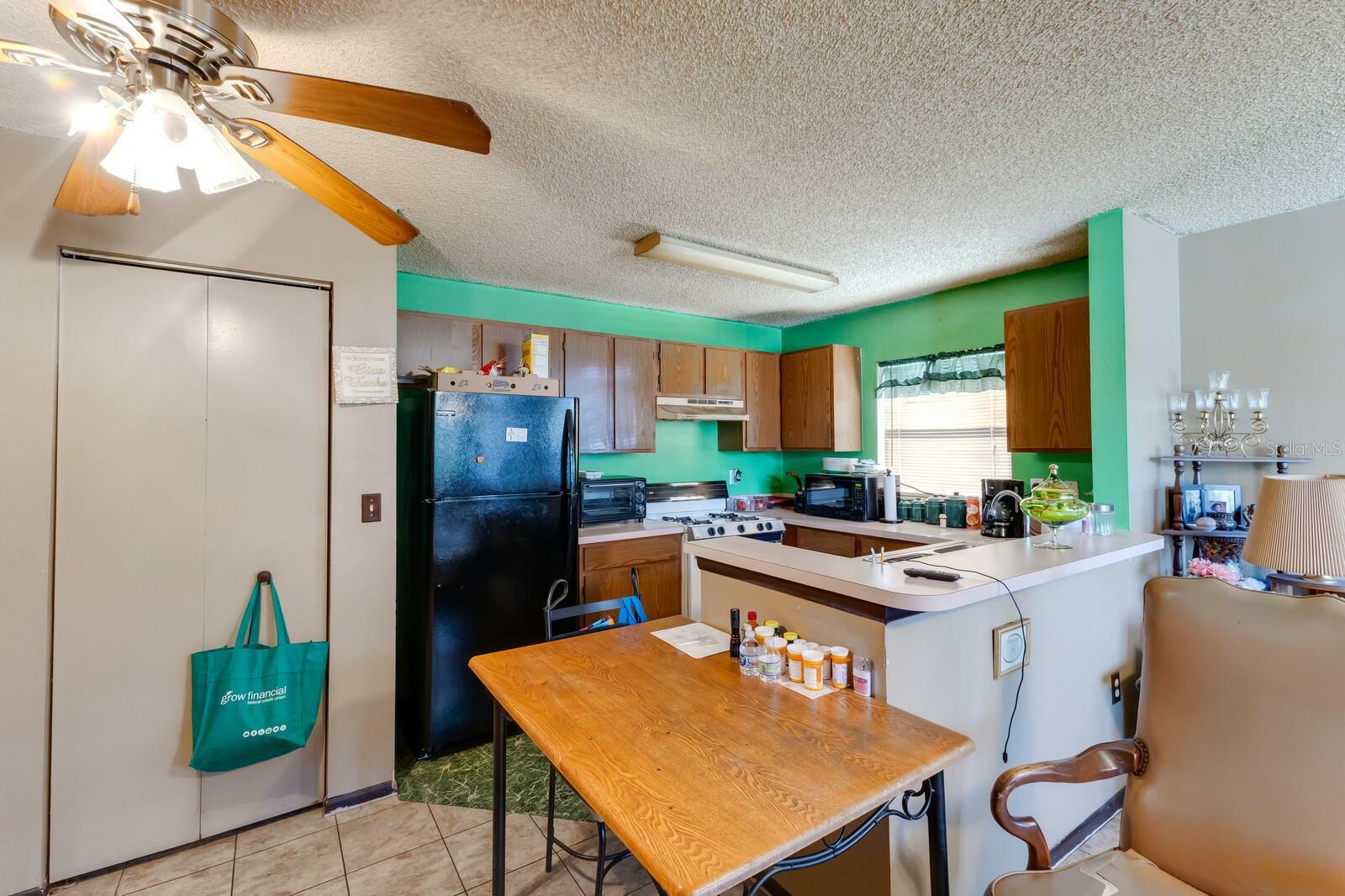 Property Photo:  1623 27th Ave Drive E  FL 34208 