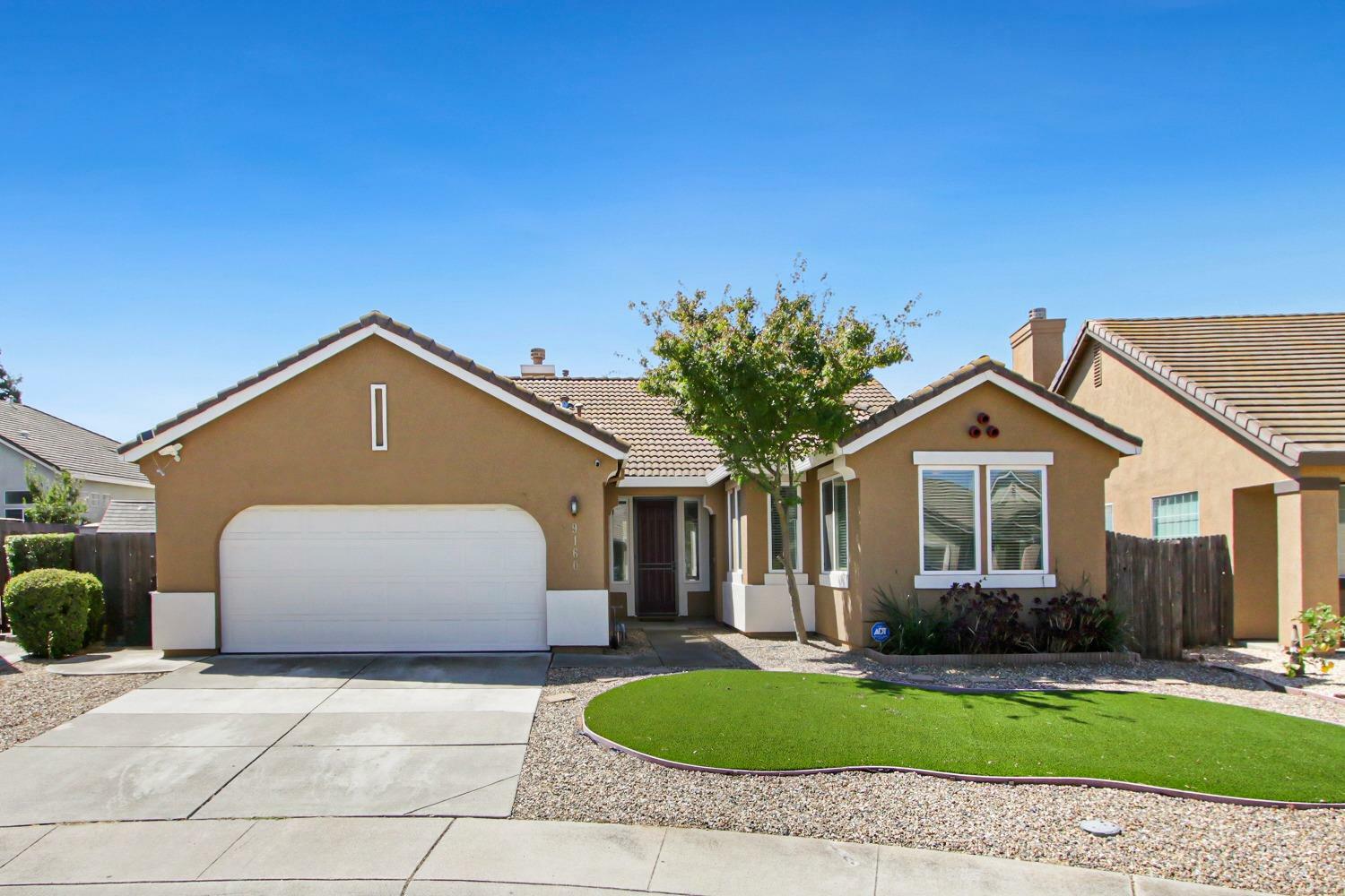 Property Photo: 9160 Purrington Court CA 95829