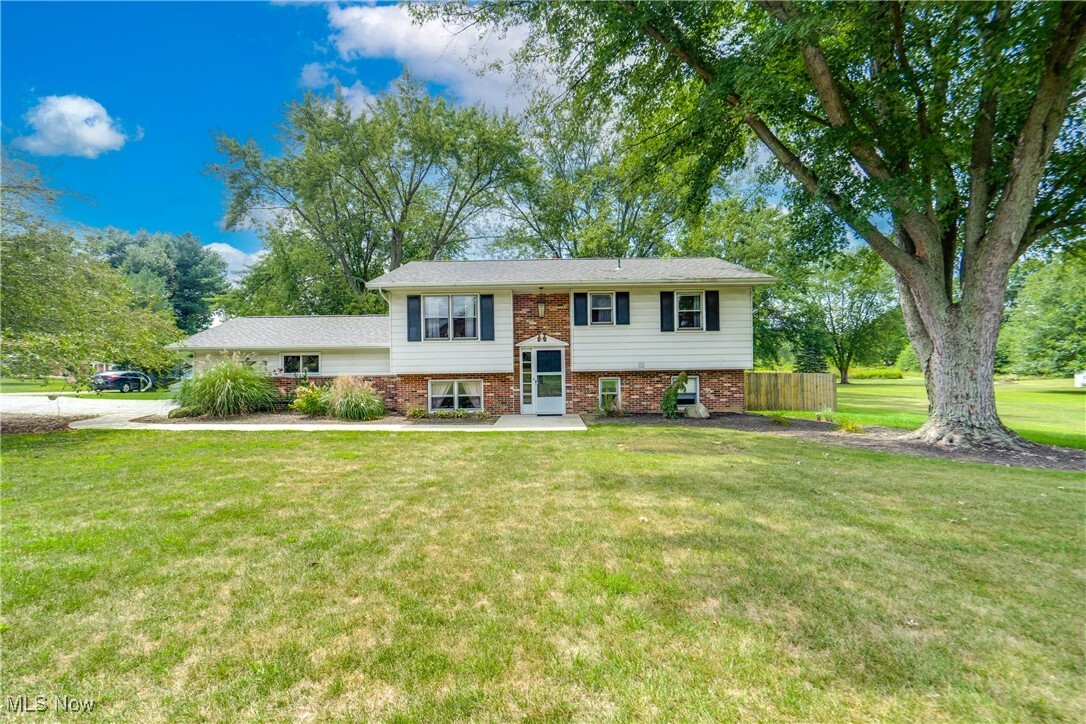 Property Photo: 1127 Bon Drive OH 44601