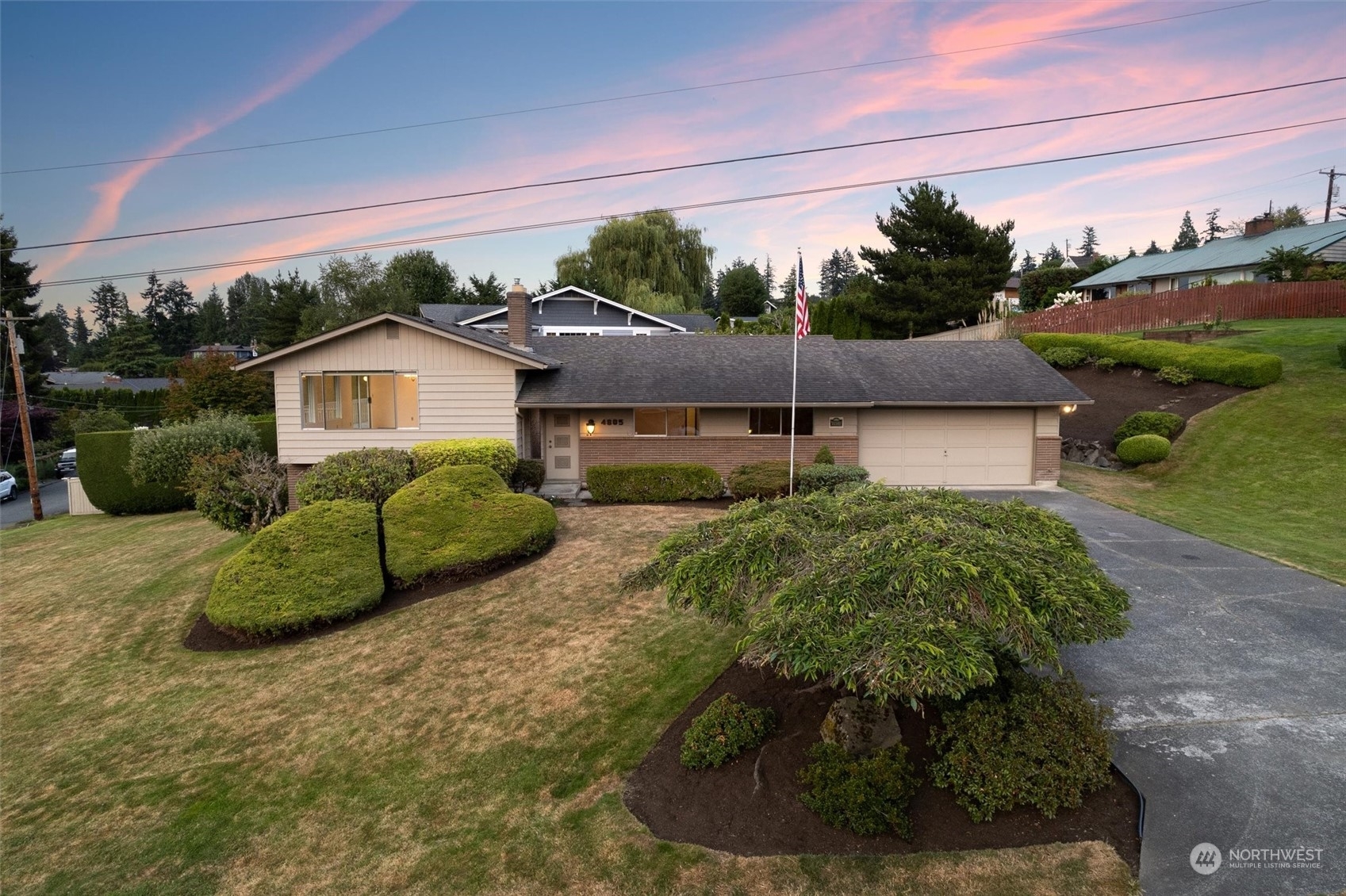 4805 Sound Avenue  Everett WA 98203 photo