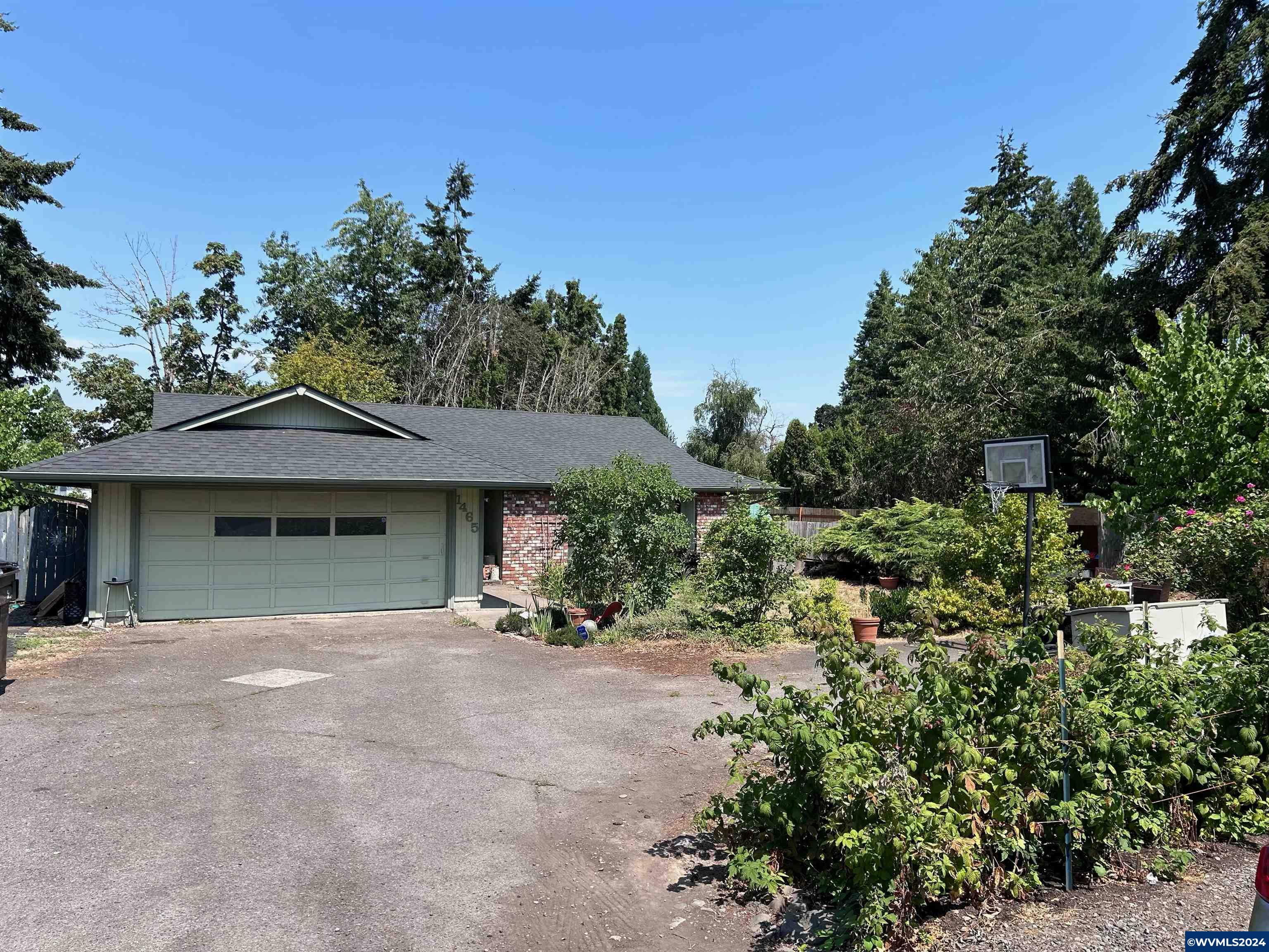 Property Photo:  1465  River Bend Rd NW  OR 97304 