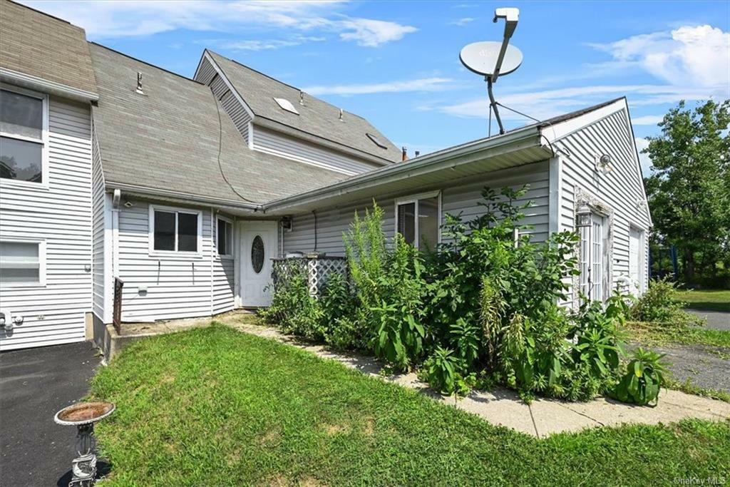 Property Photo:  5 Niven Drive  NY 12701 