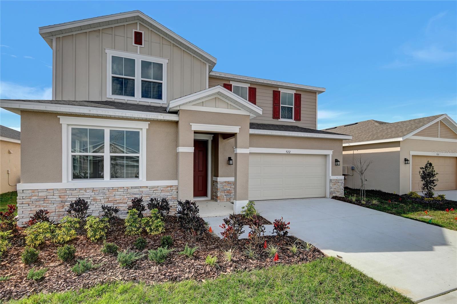 Property Photo: 922 Heirloom Drive FL 33844