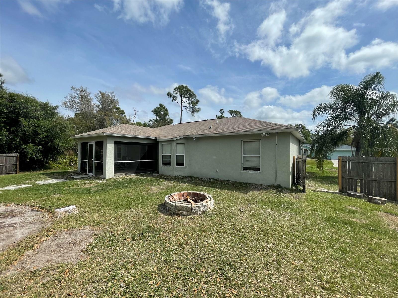 Property Photo:  4495 Amari Road  FL 34291 