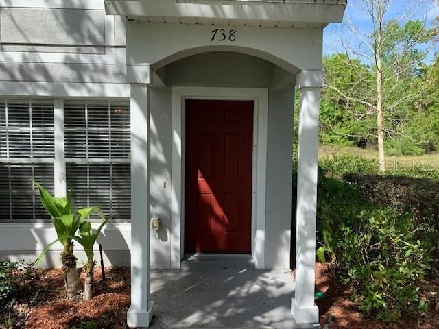 Property Photo: 738 Shropshire Loop FL 32771