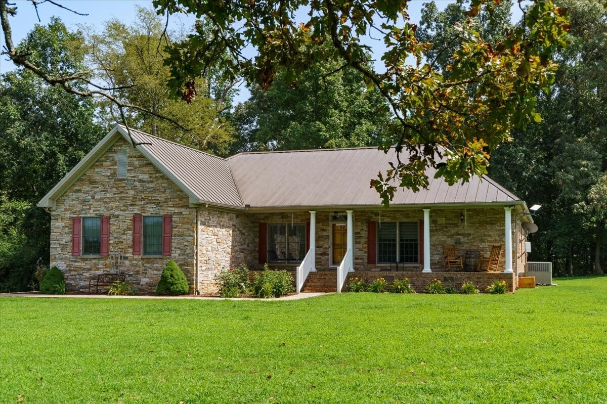 Property Photo:  2979 Winchester Hwy  TN 37328 