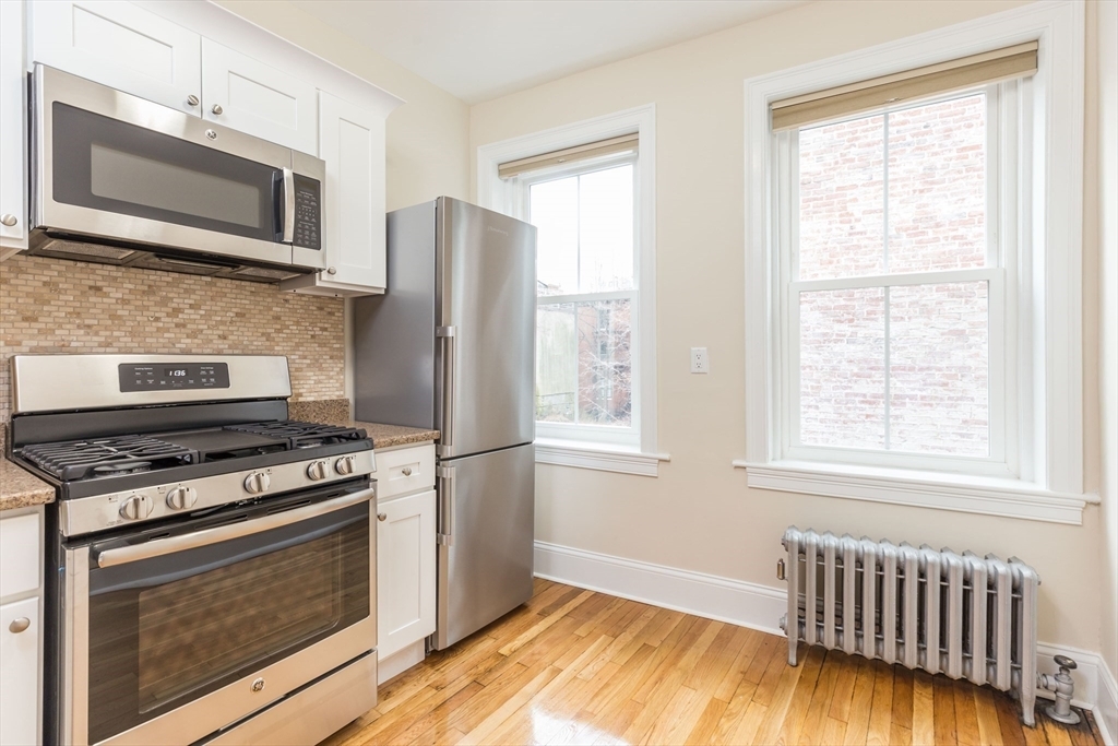 Property Photo:  70 Phillips Street 6  MA 02114 