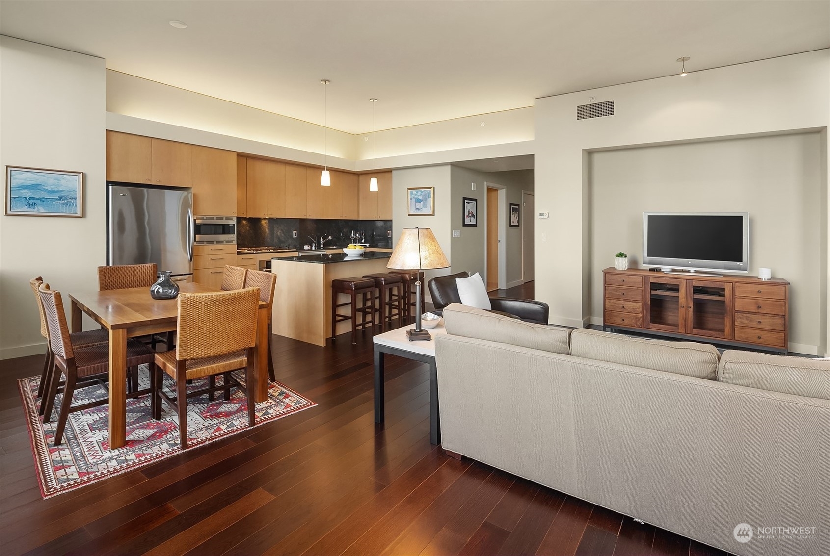 Property Photo: 909 5th Avenue 1700 WA 98164