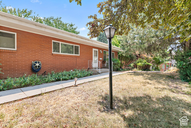 Property Photo:  2270 E Murray Holladay Rd 15  UT 84117 