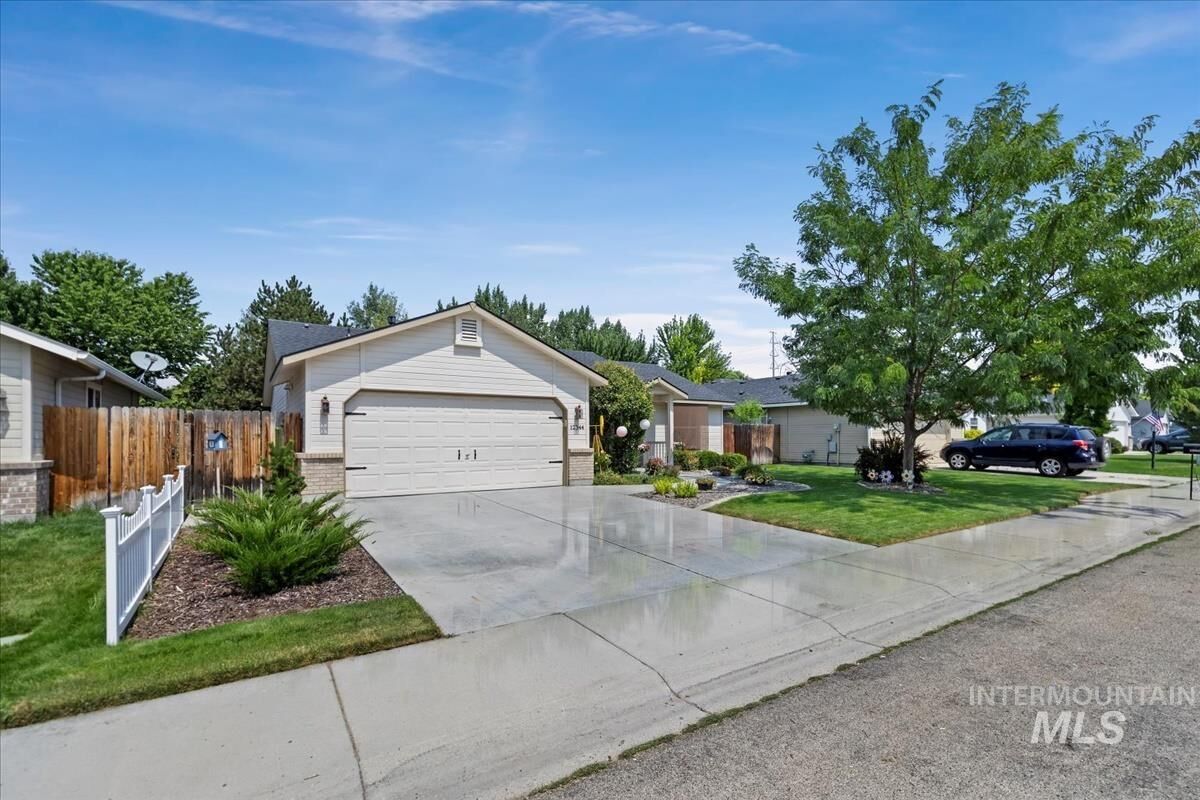 Property Photo:  12344 W Billabong St  ID 83709 