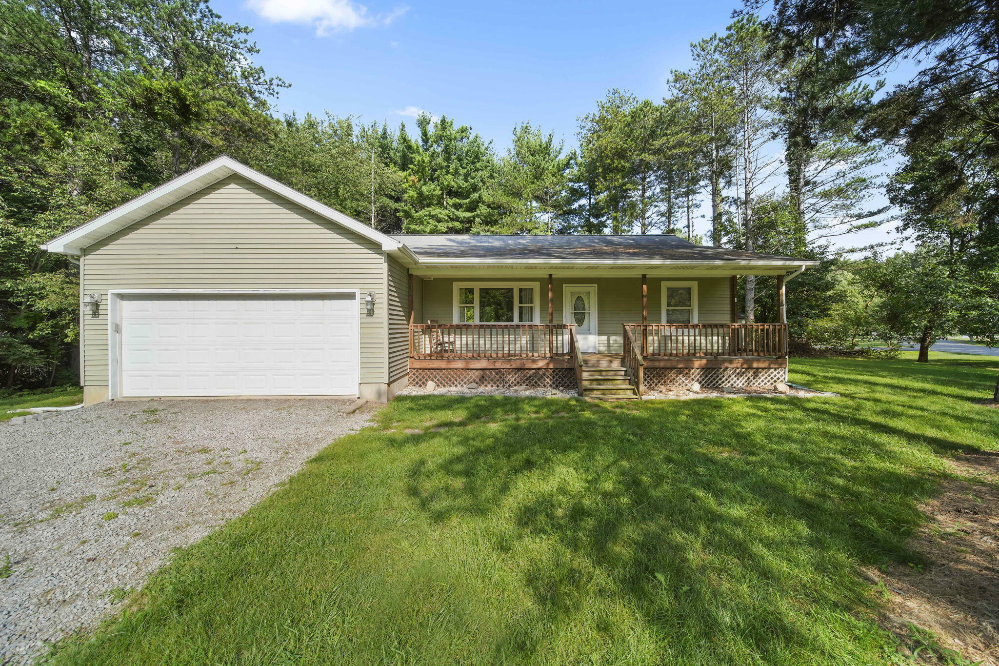 501 Reef Court  Pleasant Lake MI 49272 photo