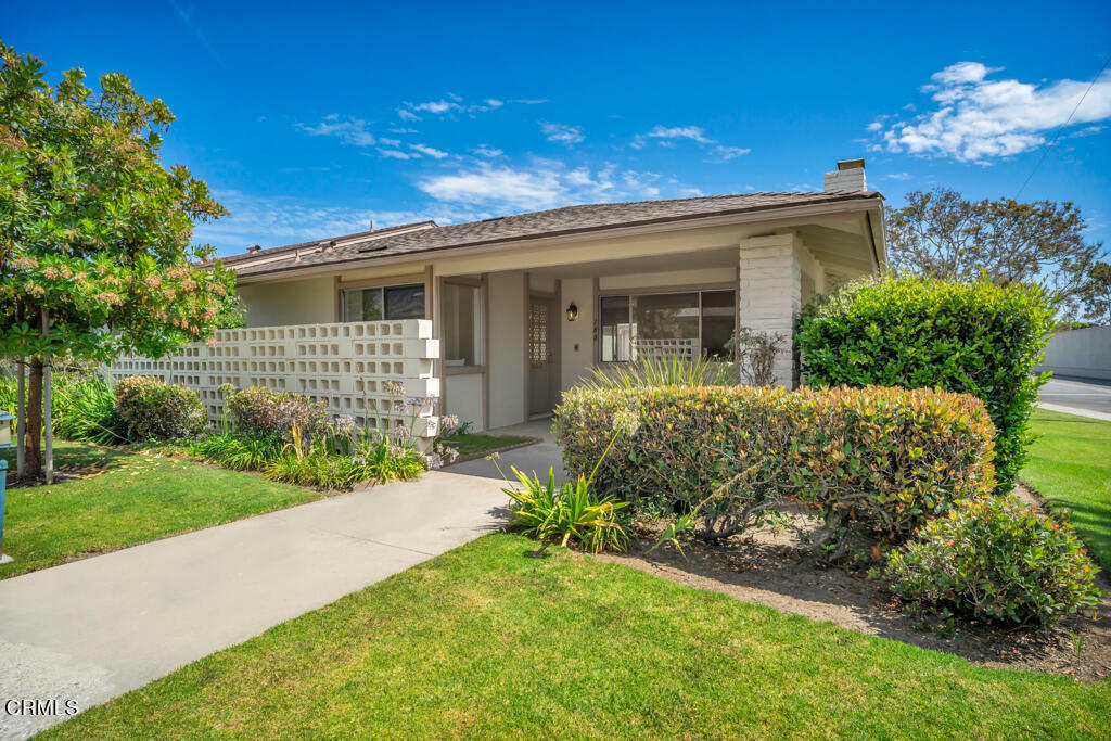 Property Photo:  180 W Bowling Green  CA 93041 