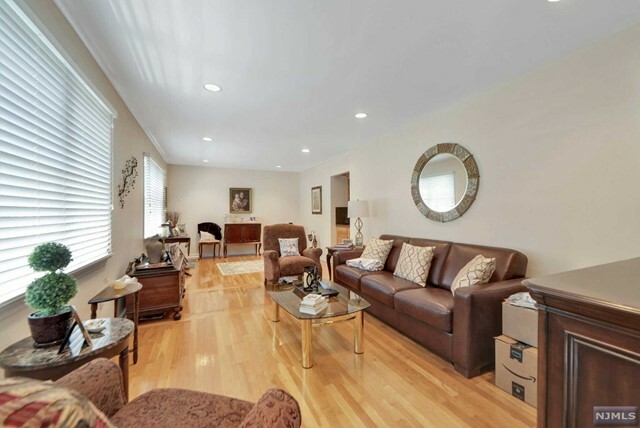 Property Photo:  10 Lynn Drive  NJ 07632 