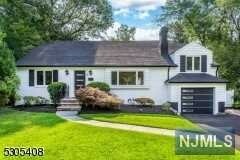 6 Chestnut Hill Place  Glen Ridge NJ 07028 photo