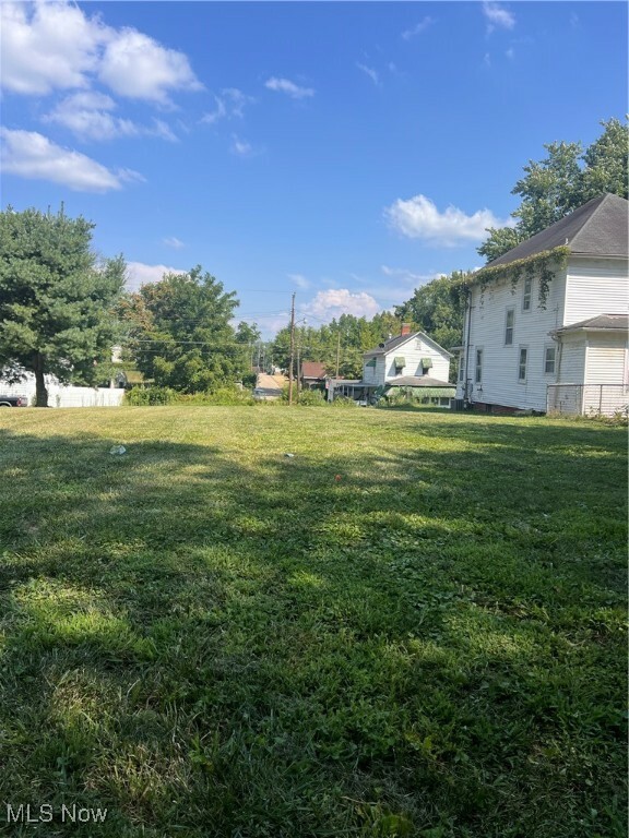 Property Photo:  1325-1327 Latrobe Street  WV 26101 