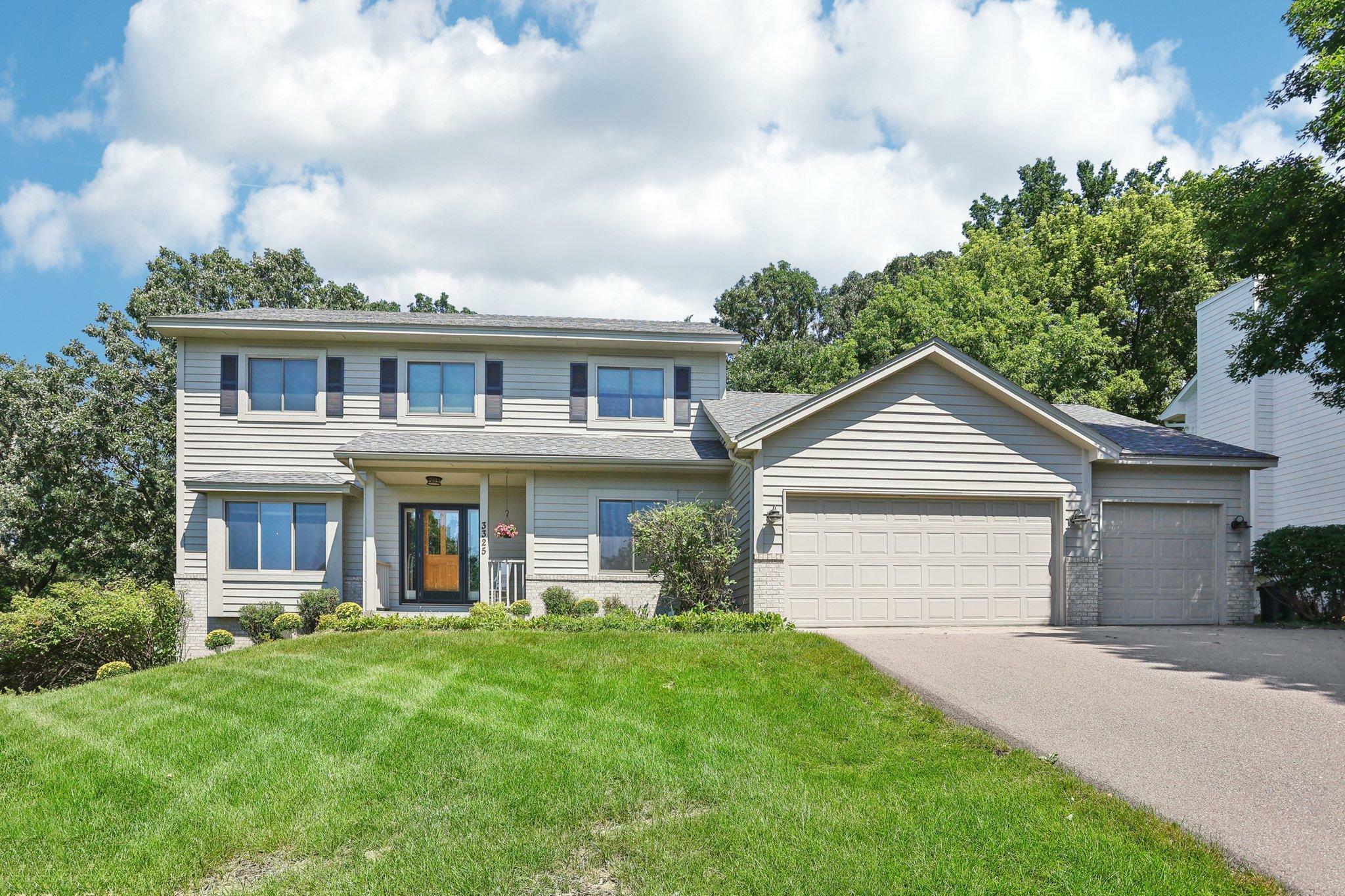 Property Photo:  3325 Rolling Hills Drive  MN 55121 