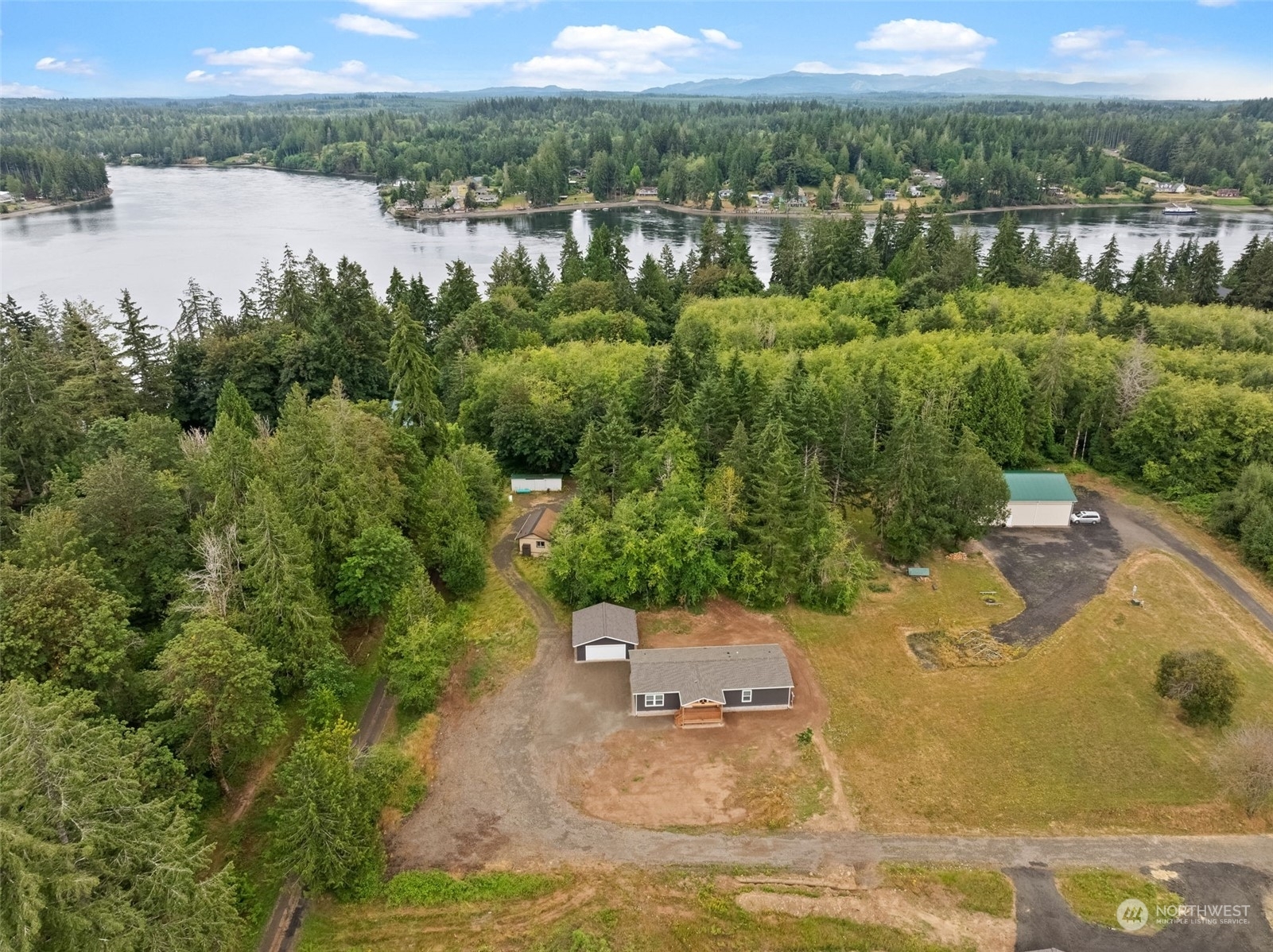 Property Photo:  141 E Lizzy Ln Lane  WA 98584 