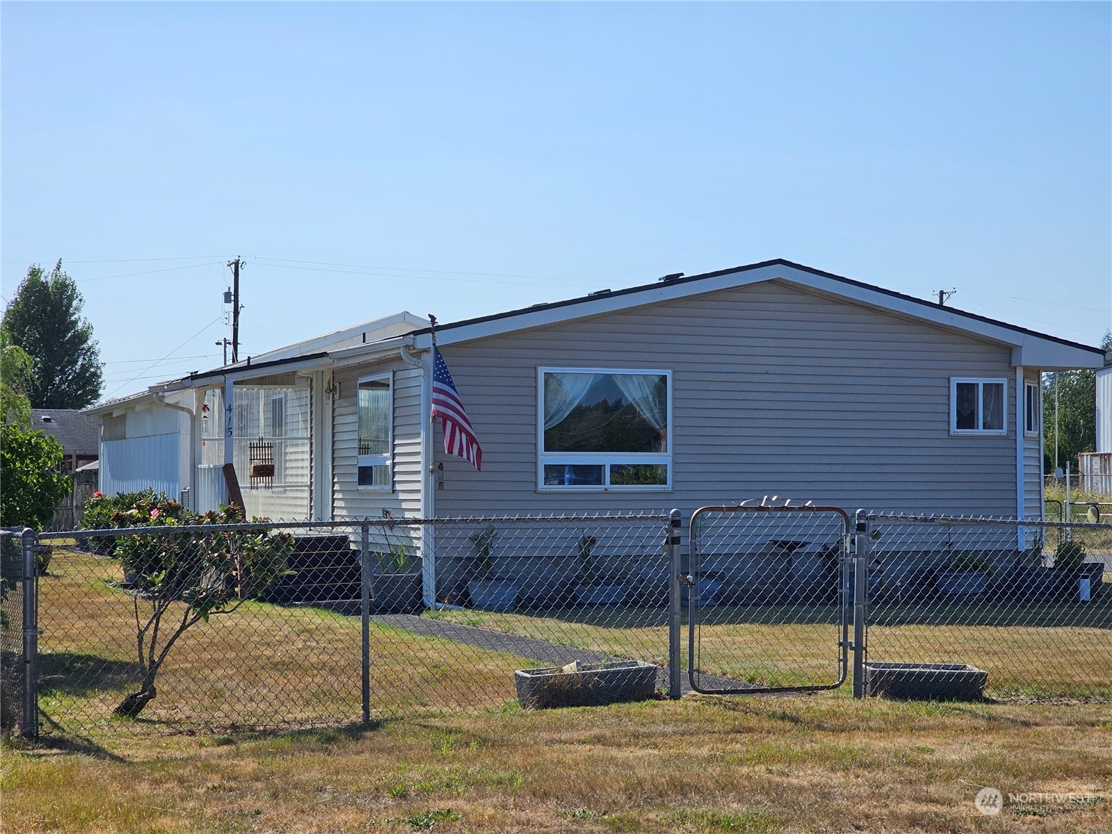 415 N 5th Street  Elma WA 98541 photo