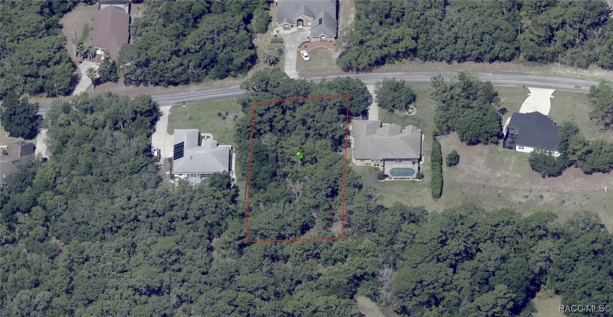 Property Photo:  1888 E Monopoly Loop  FL 34453 